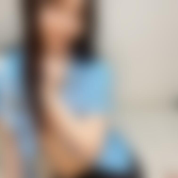 こんにちは~ 咲雪華奈です❄️
10月最初の投稿です!
今回婦警さんになってみました👮🏻♀️
正義の味