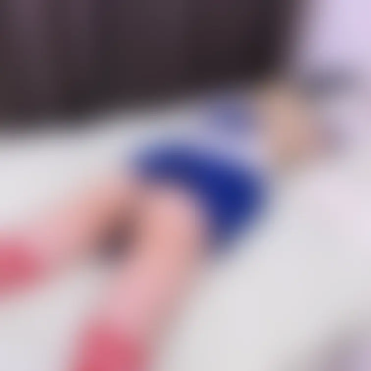 島風コスプレ　お家でコスプレしてたら疲れて寝ちゃいました。お尻丸見え、ちっちゃいパンツも見てください。