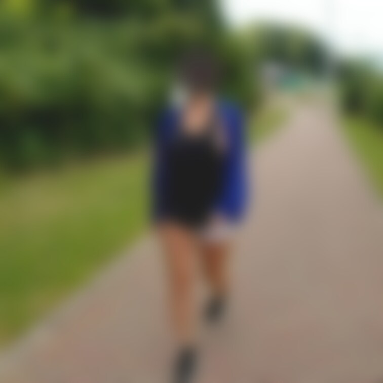 【横乳ウォーキング】※応援プラン
横乳丸見えで朝のウォーキングを🎵
いつもの通り、撮影していると見向きもされません🤭