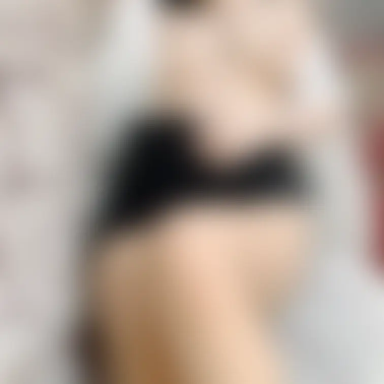 タイトスカートあがってきがち😕
おしりでかでかなので
似合う服とそうじゃないのがあるんだよねーーー