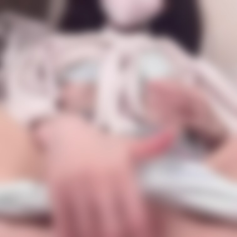 大学でずっとむらむらしてて帰ってすぐ着替える前にぽな♡