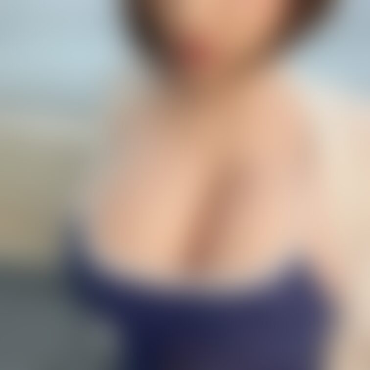 「スクール水着を着たわたしが…遂に爆乳を…」


シコシコして放たれた…水着の上のザー〇ン

※初公開日から一