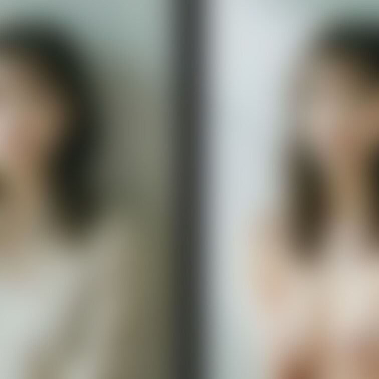 着衣と脱衣の並べた画像です    画像№1577