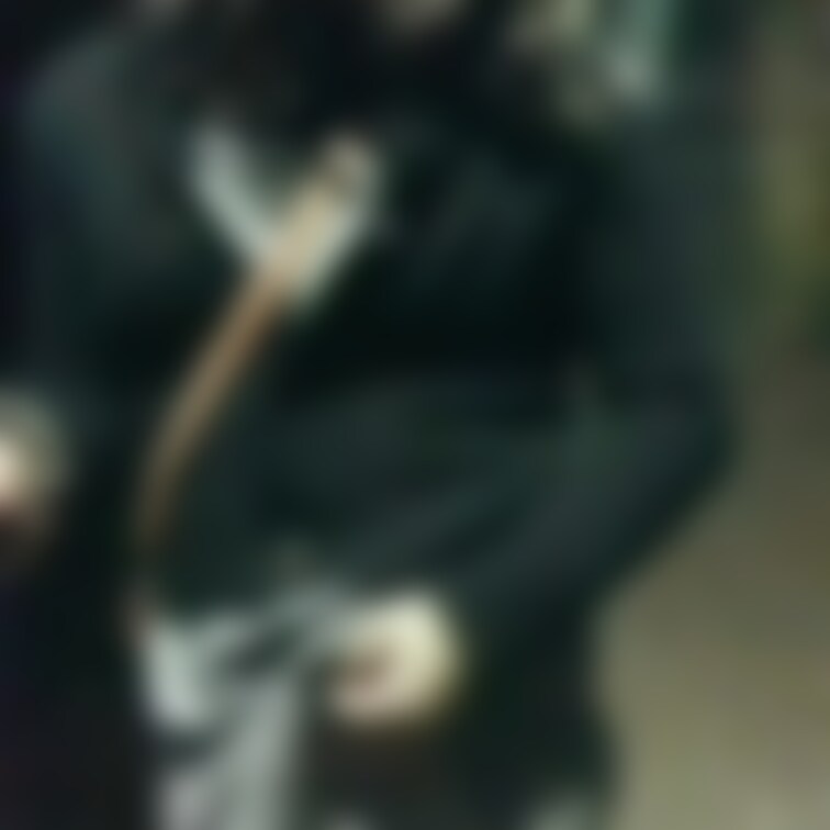 夜の公園を散歩中、近寄って来た痴○さんのを抜いてあげました😌
戦利品をパンティにぶら下げて散歩しました😙