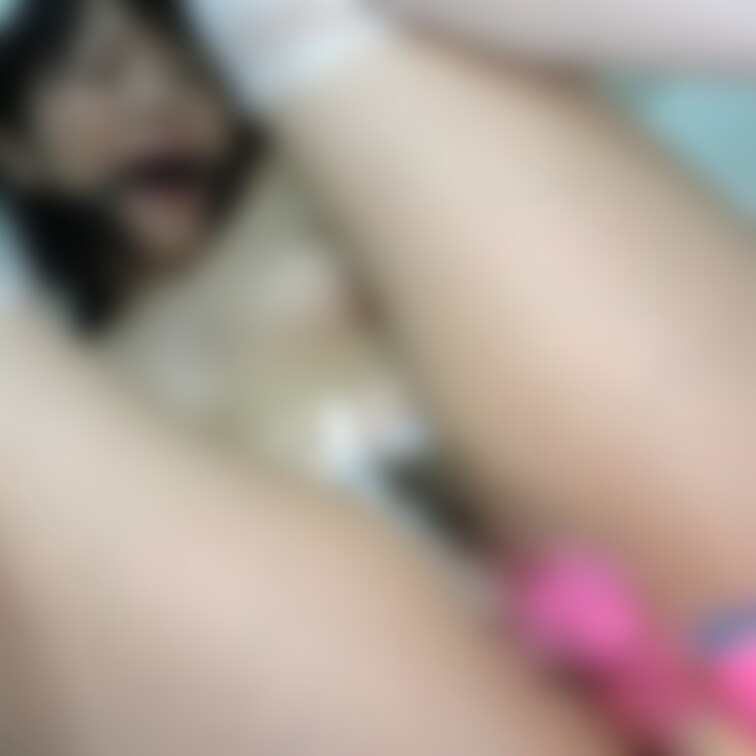 美白ｘＦカップ 人妻「あいかさん」30歳の
○○○束 x 極太バイブ責め動画です。

気持ち良さそうに感じている表