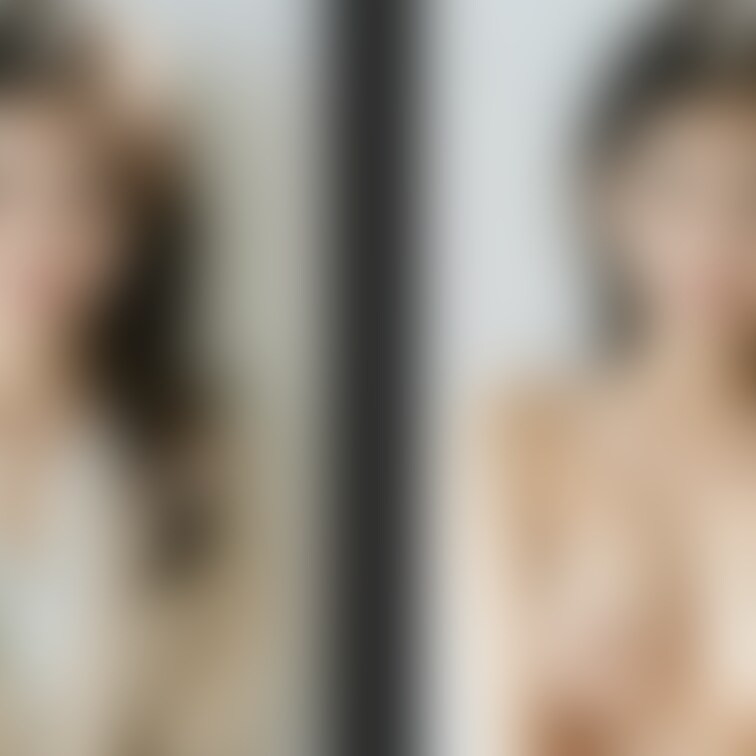 着衣と脱衣を並べた画像です。画像№905