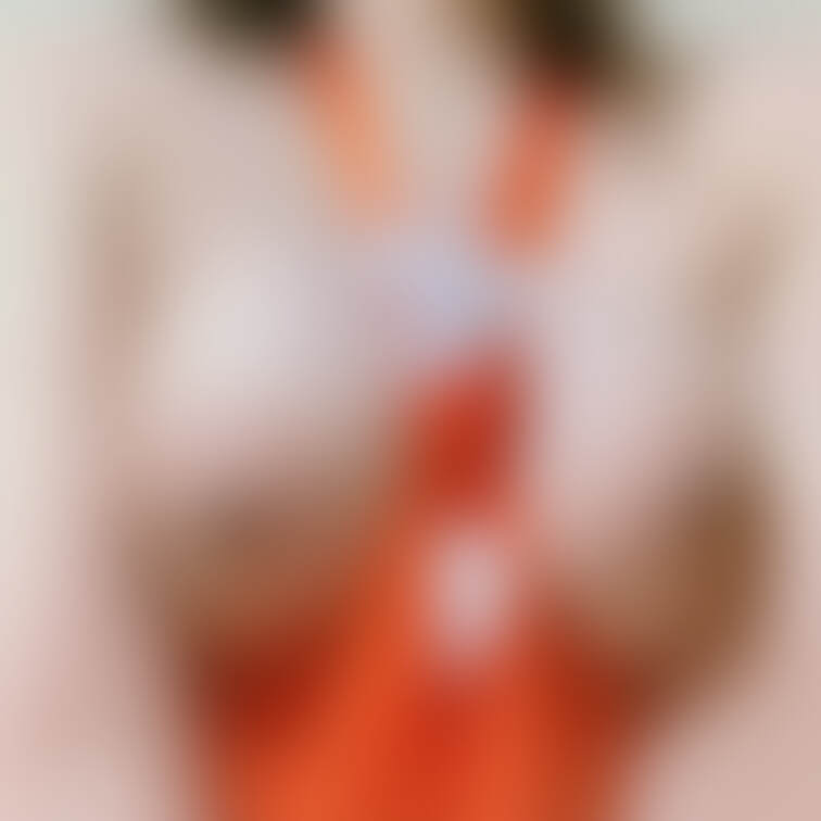 乳首もろだしのえっちな画像のせちゃいます🙈🙈
有料500円プラン以上で見れます(๑>◡<๑)

びんびん乳首みてく