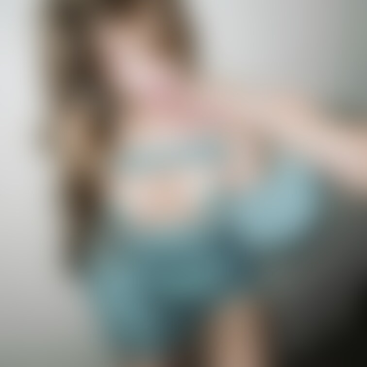 ニップレスはアメリカでは普通らしい💞
ア〇ス/22才/大学生/なんでもしちゃう/彼氏持ち