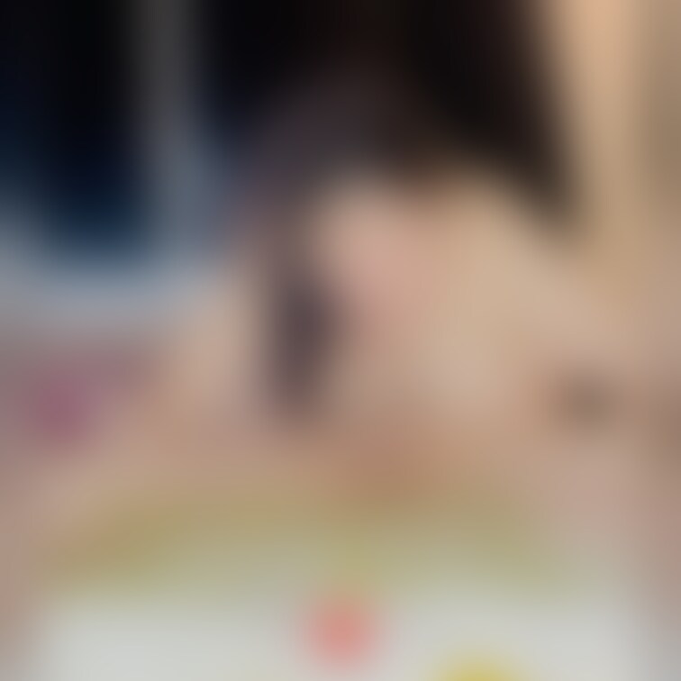 なめられながらだと、気持ちよくて集中してふぇらしてあげられなくなっちゃう❤️
熟女　巨乳　爆乳　ぽっちゃり
本編はこ