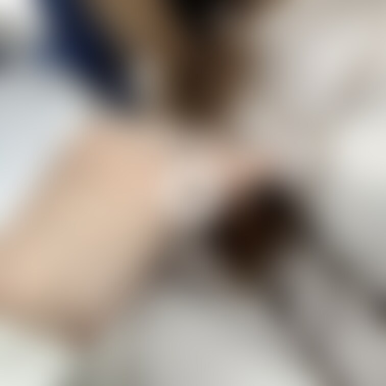 🚌バス、お隣さんの美髪をこっそりと🥰
