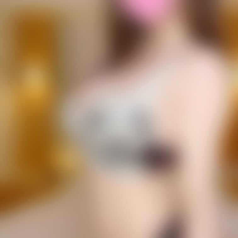 連休最終日も暑いですね😲

あいりの写真で涼んでね🫰

あいり
