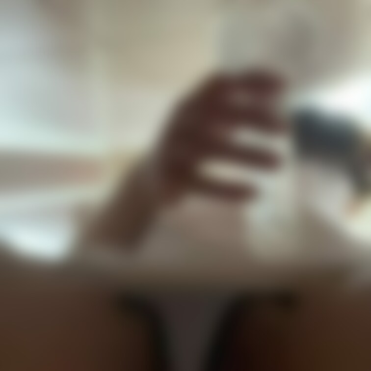 野外での撮影……( ˇωˇ )光が足りず画質が悪い……ですが！なかなかエッチな動画が10分強！ヌルヌルしながら気持ちよく