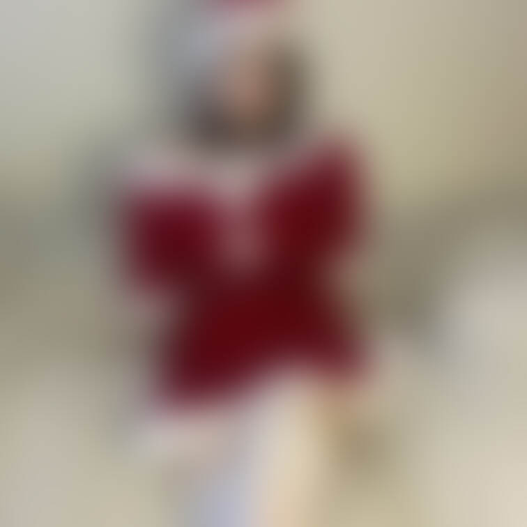 この時期少し早いですが……

サンタコスしてみました🎅

今年もお相手いないので
待ってます☺️