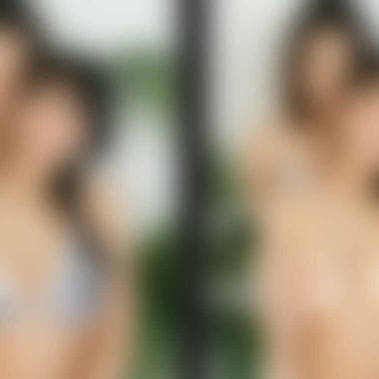 着衣と脱衣を並べた画像です。画像№717