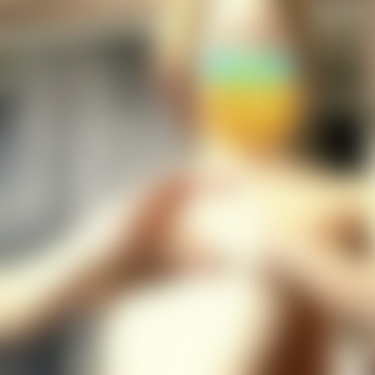 ネタで撮りましたおっぱいハートです 
Twitterで仲良くしてる方がやってて面白そうだったので参加してみました。
