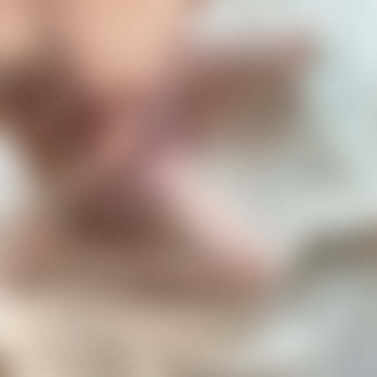 恥ずかしい乳首両方出しちゃいました💗

ちっぱいで大きめ乳首なんて本当に恥ずかしいのに、それが好きって言ってくれる人