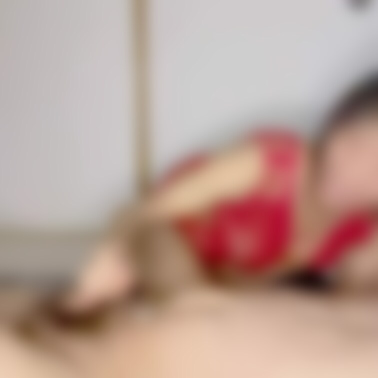 男の潮吹きやっちゃいました🥰🥰
僕自身2度目の体験で、普段はなかなか難しいですが、この日はイッてしまいました😂😂
こ