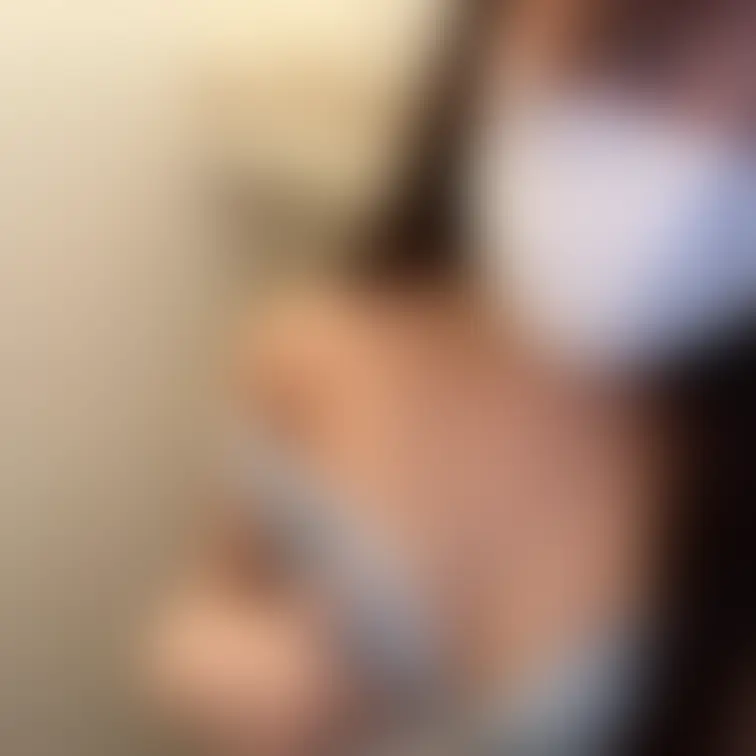 かわいいゆりちゃんが下着姿を恥ずかしそうに自撮りしました
これからいやらしい姿どんどん投稿していきます
皆さんよろし