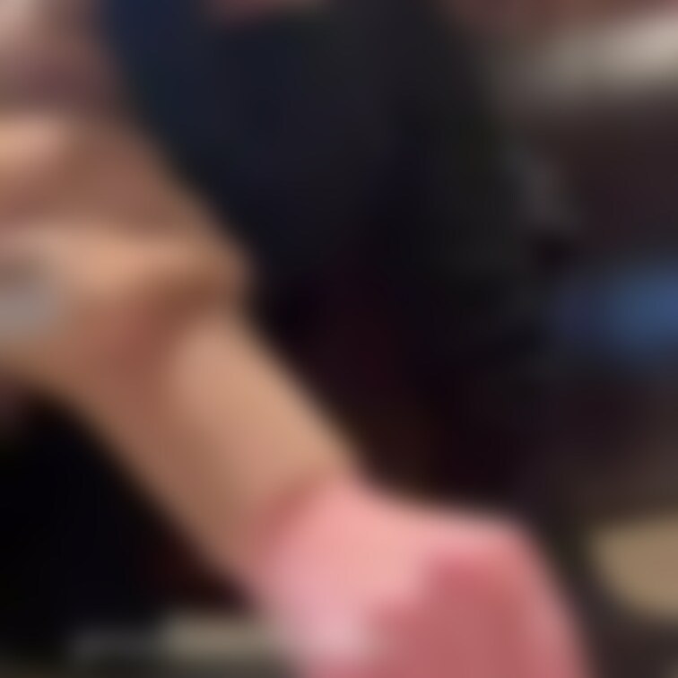 こんばんはYです

動画投稿の練習です(> <)💦
ブーツ脱いでるだけ笑
パンツは皆様のご想像通りです💕
これ