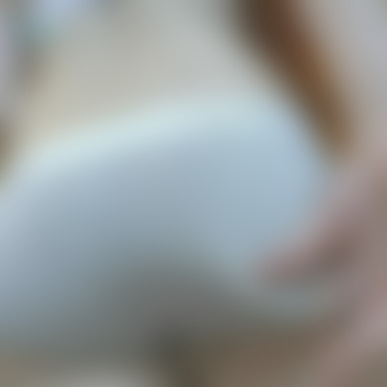 ただ今こちらのCK下着を履いたコギャルが下着姿のままイタズラされ撮影されてしまう猥褻動画を↓URLで配信開始しました❣️