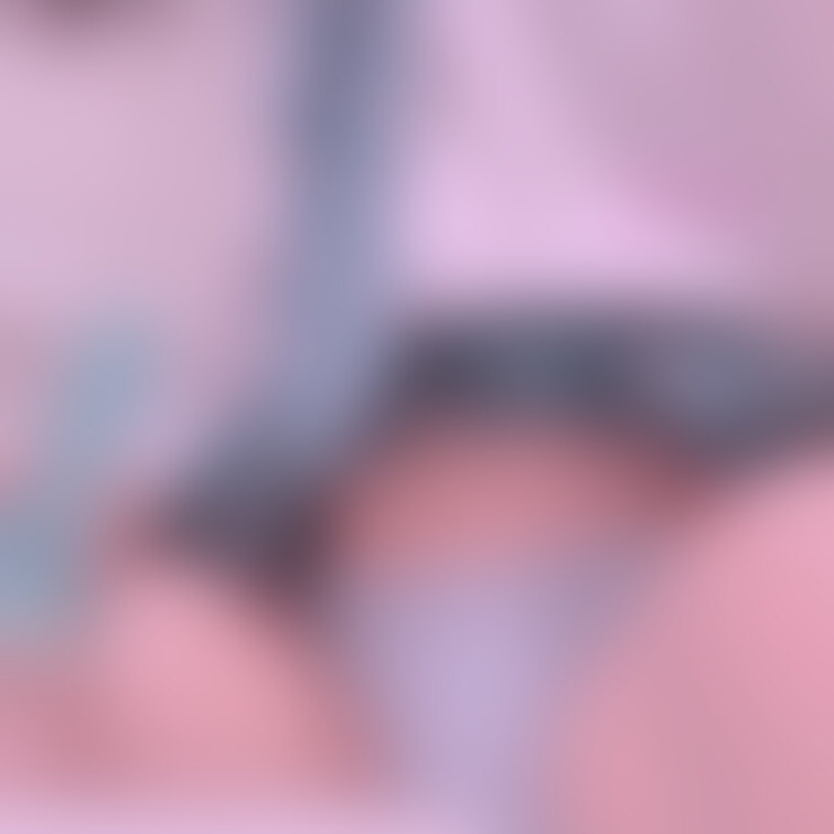 パンツ見ながらシコシコしてくー？