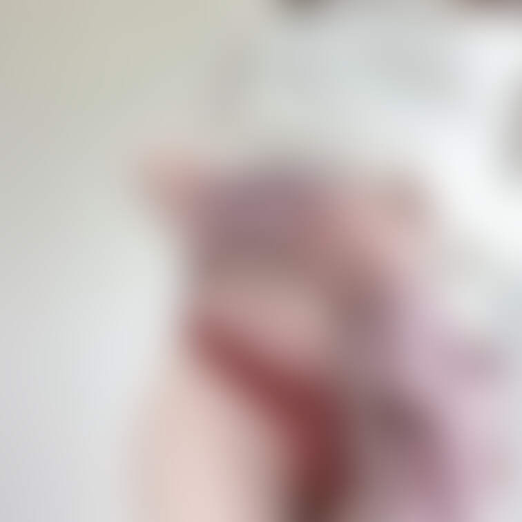 昨日𝕏に載せた画像のトリミング前と、おしり♡

後ろも紐多めでえっちくてかわいいんだよ〜💕