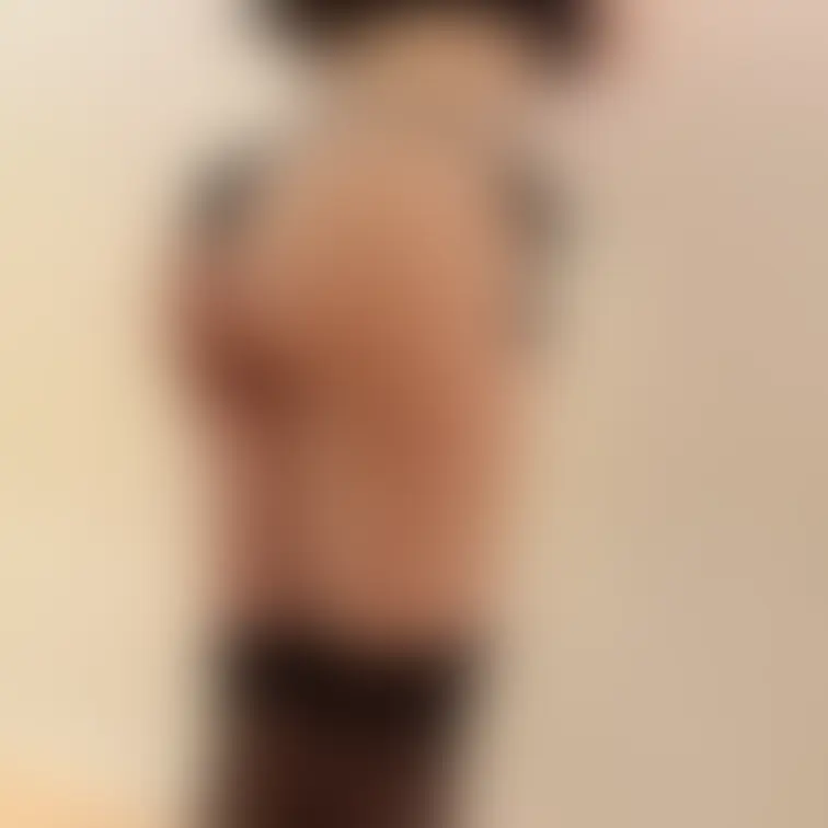 ちょっと前に撮ってもらったおしり🍑
綺麗だよね!?!?!
なんか最近筋トレ頑張ってるからかなぁ。
筋トレし