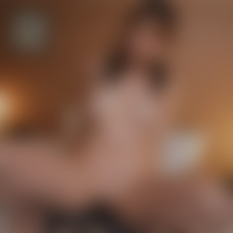 某業界関係者が連れてきた女子アナの卵です。

男なら必ず見てしまうようなサイズの爆乳ちゃん。
騎乗位の揺れは圧巻で