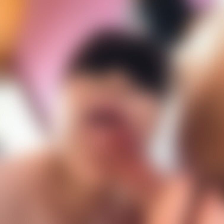 令和ってある意味すごいと思う。結婚式の翌日の翌日に知らない男のチンポ咥える女が居るなんて…最高🥺