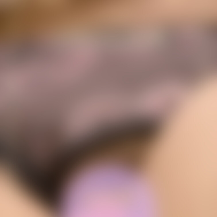 新作の穴あきパンツの自撮りのギガ便のDLを頒布いたします！総数３１枚と枚数がいつもより少ないですが、内容は濃厚です。エッ