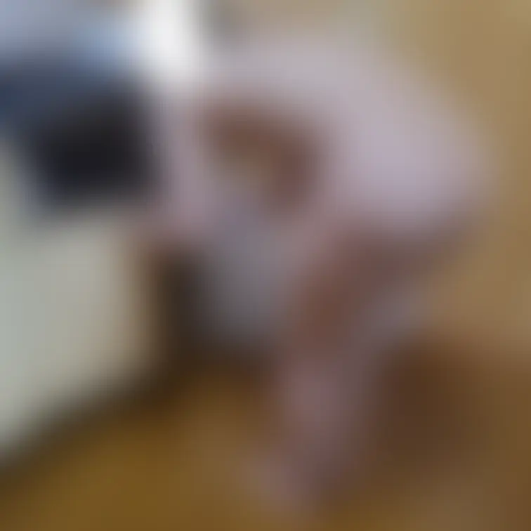 弥生の以前使ってたパーティー会場での全裸姿です。ここ、また使えることになりました。新作もここで撮影予定です。
セク