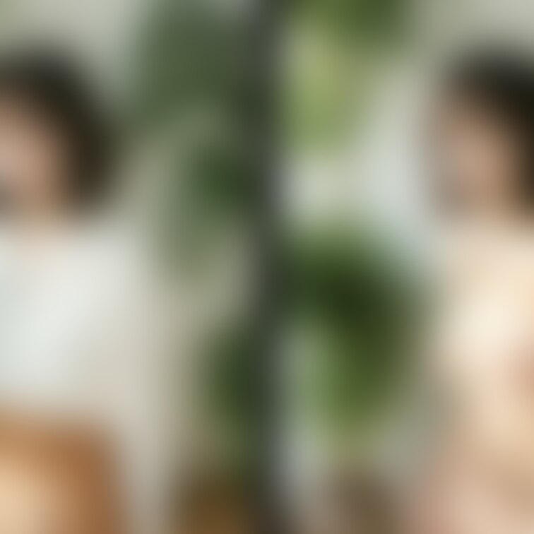 着衣と脱衣の並べた画像です    画像№1478