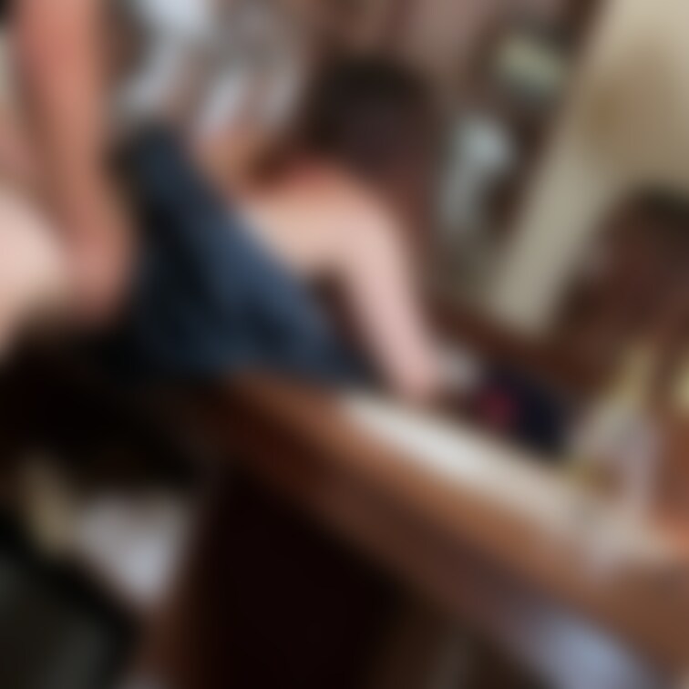 化粧室で帰り準備してるところお尻触って遊んでたらあーちゃん徐々にエッチモードになり可愛くおねだりしてきたので二回目突入！