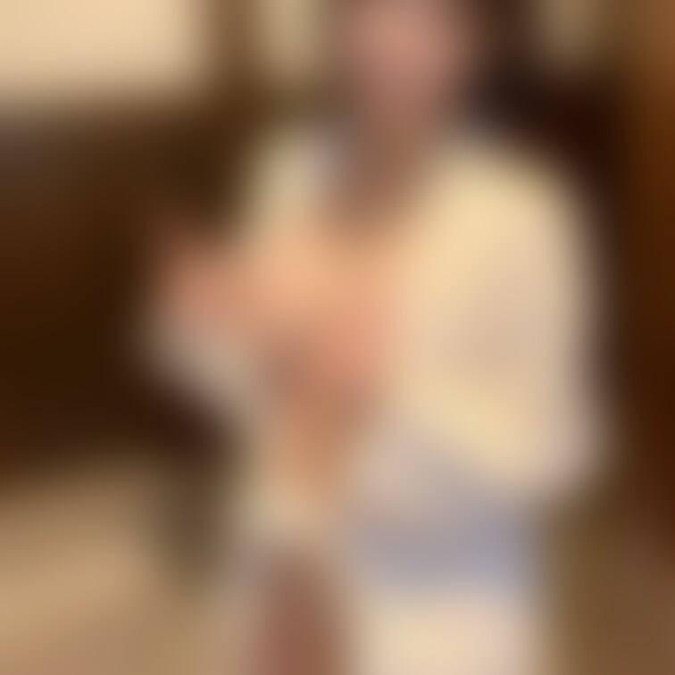 「バスローブ女子」非SNS画像です