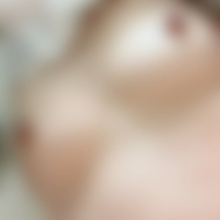 弱っちいびんびん乳首(⑉• •⑉)‥♡
ぎゅーーーーって噛んでいいよ?