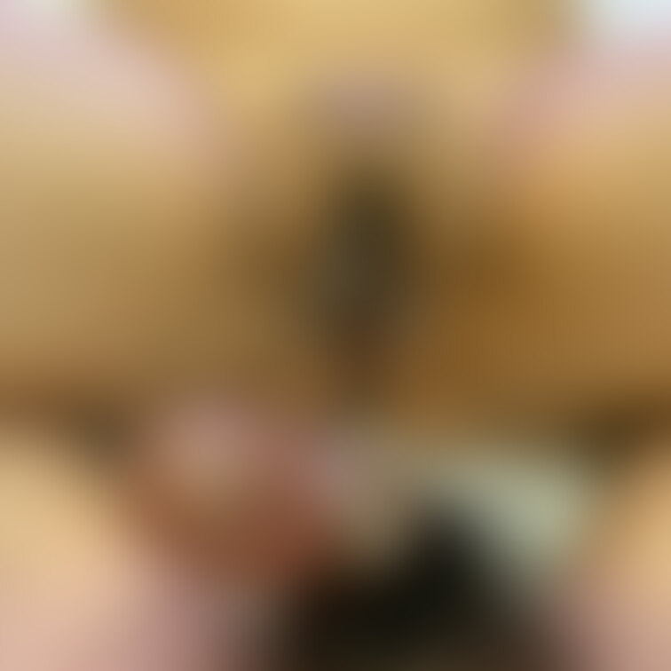たぶん6回目の中出しのときの画像です。

学生さん3人とホテルに行ったんですけど、「とろろ」みたいにどろっとしてて、