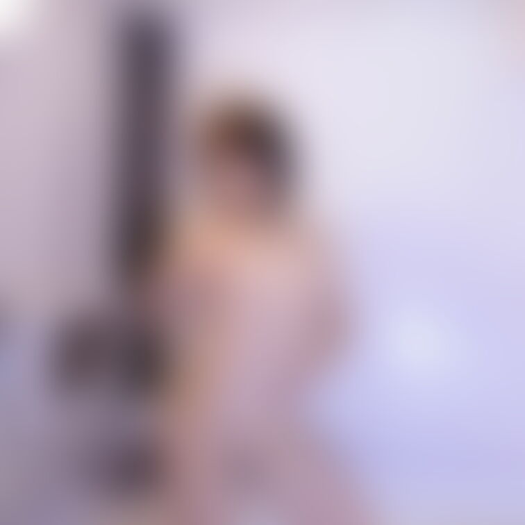 ラブホテルのバスルームで
一緒にカラダを洗いッこします？