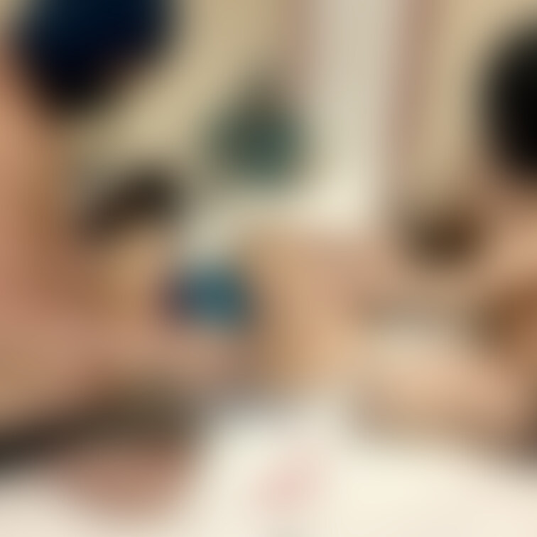 今年初めての NTR😘
ダブルフェラ、串刺し❤️３Pならではのエッチに興奮。
全１２枚になります⭐️