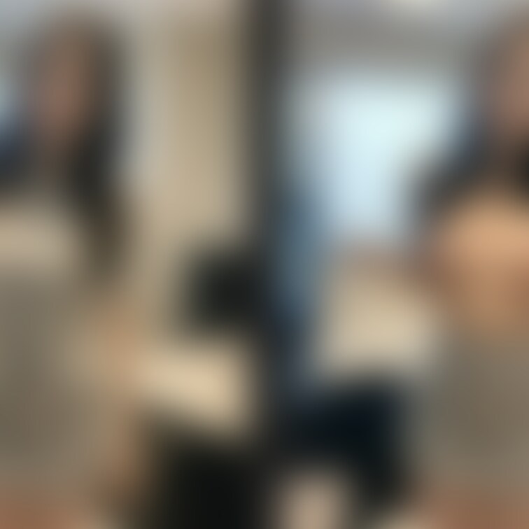 着衣と脱衣を並べた画像です。画像№435