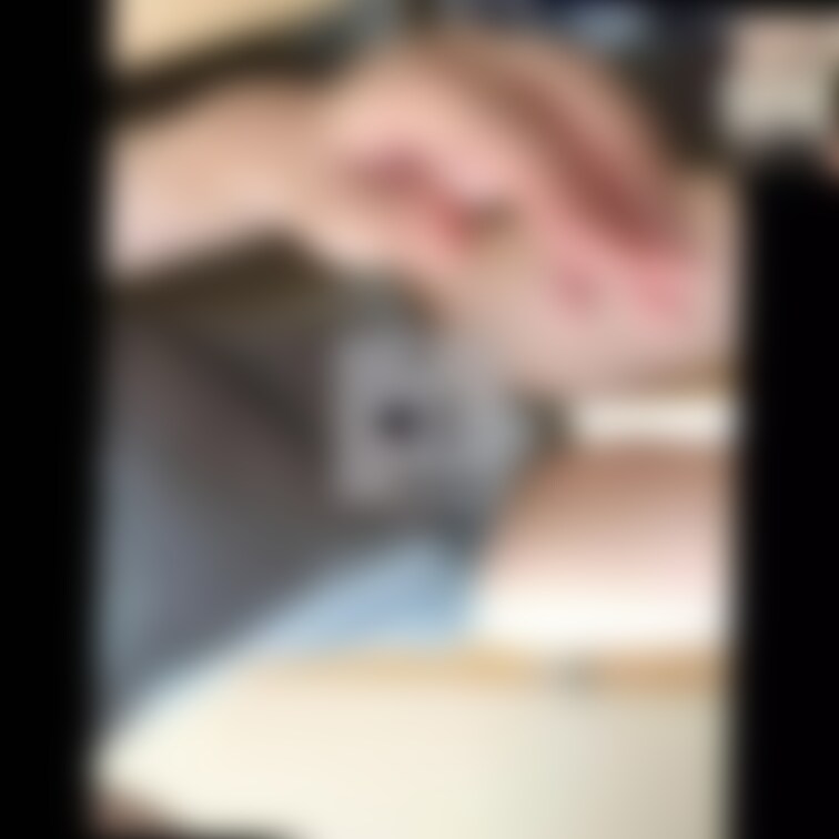 TV電話でデカ尻晒してます。