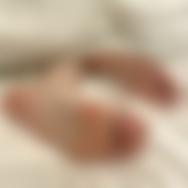 可愛すぎる看護学生(19) はなちゃん🌸④
 
 足のサイズ:22cm