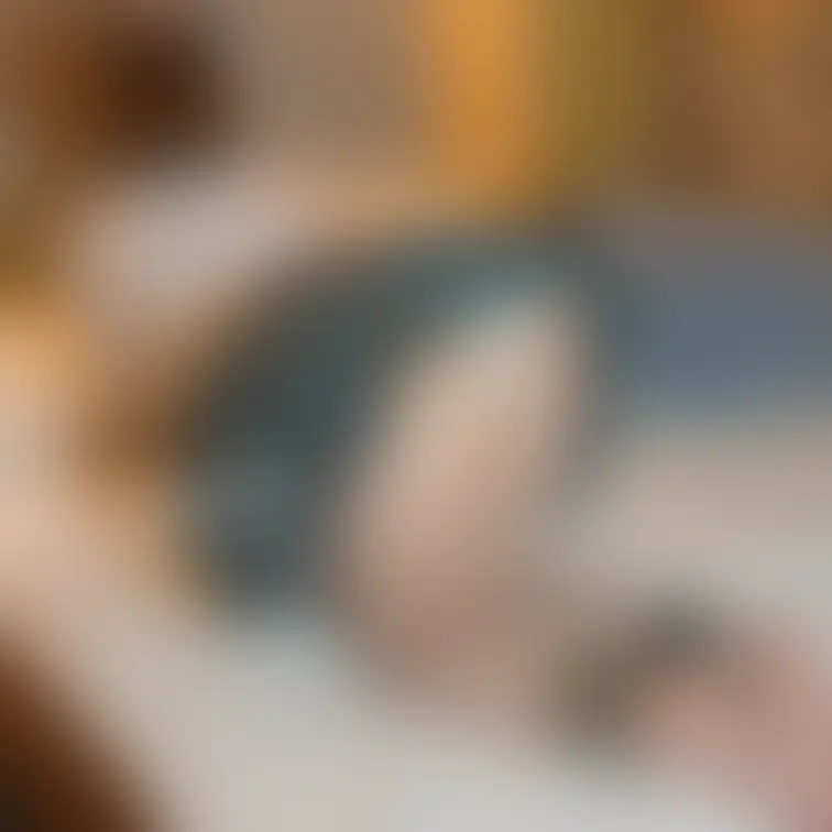 四つん這いでパンチラ😳
