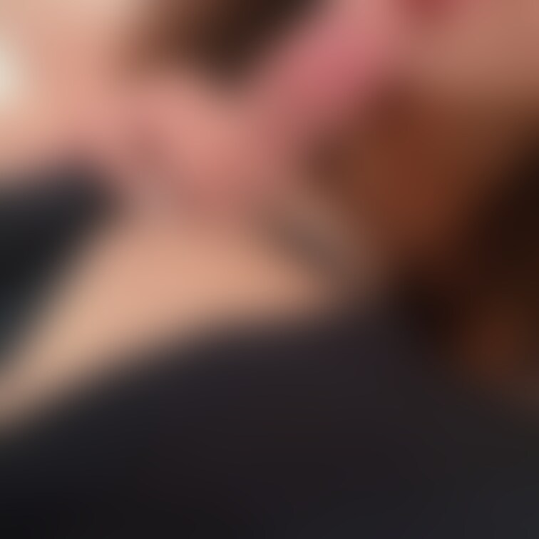 かわいいかなぁ?😗
複数した事ないのでしたいなぁ🥰
コキ使ってください🥰