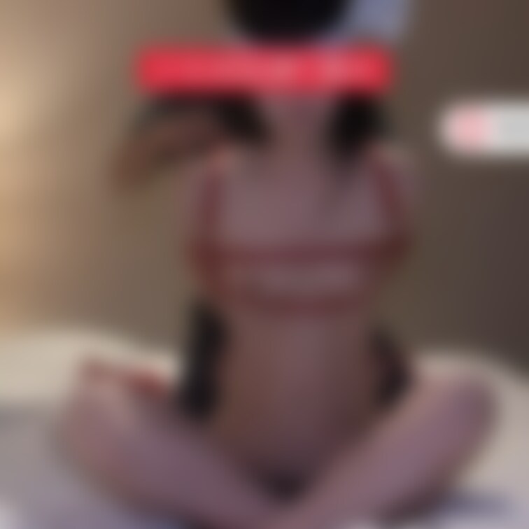 🎀少女胡座縛り責め

内容：赤い縄で胡座縛りされたM少女。開いた股間は電マで刺激されローションをつけられたバイブが徐