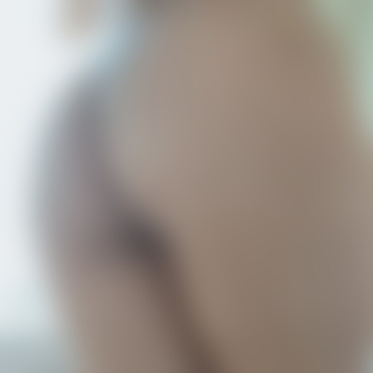 朝早起きしてとったお尻♡

ここで実は、こっそりえっちな自撮りをしたので
今週中には公開しようかな？なんて思います