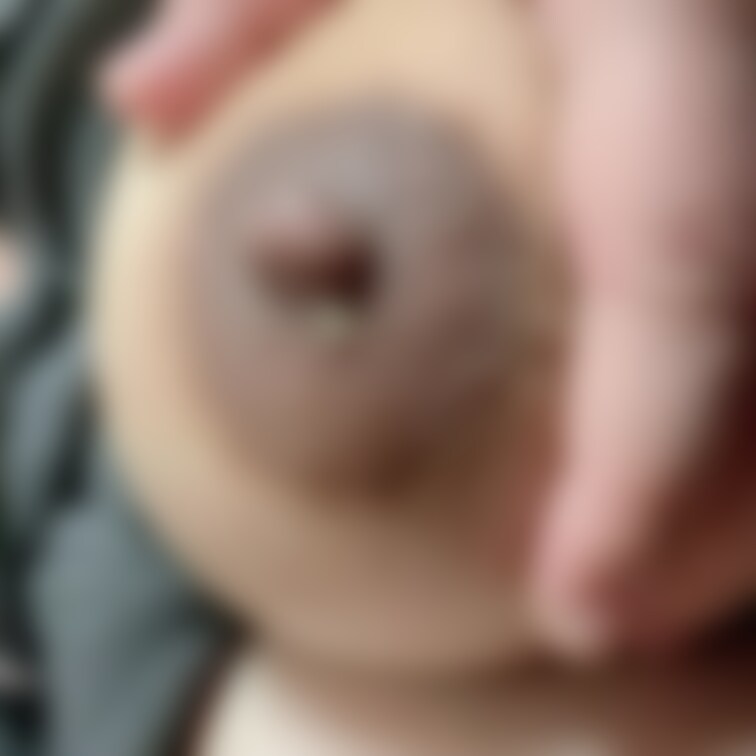 1人でしながらおっぱい揉んだら○○○乳が出てきた…！
わかるかな？