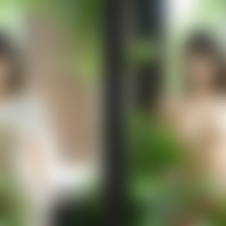 着衣と脱衣の並べた画像です    画像№1475
