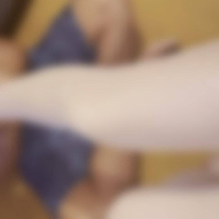 S妻セクシー下着で足奉仕しました🥰