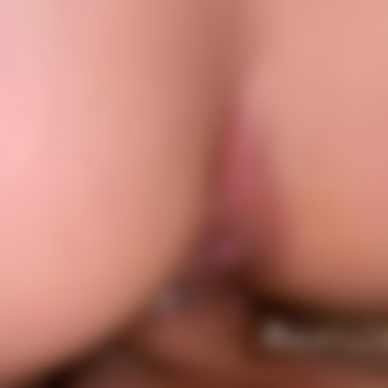 背面騎乗位

抜く瞬間に絡みついてくる穴ってエロくないですか？あと気持ちよすぎて情けない声出ましたごめんなさい🙇‍♂