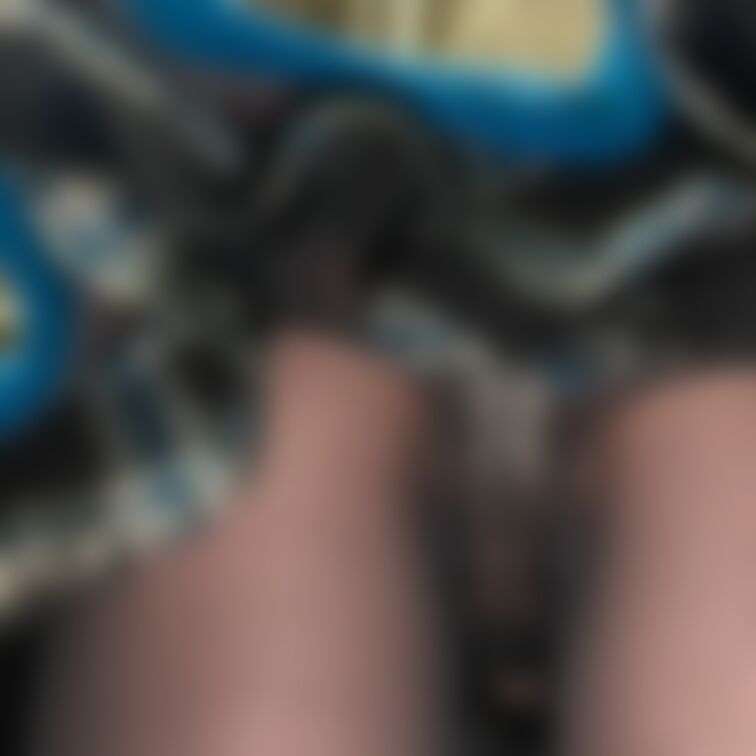階段下からのパンチラ